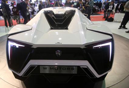  من هو الأمير الخليجي الذي إشترى أغلى سيارة في العالم؟